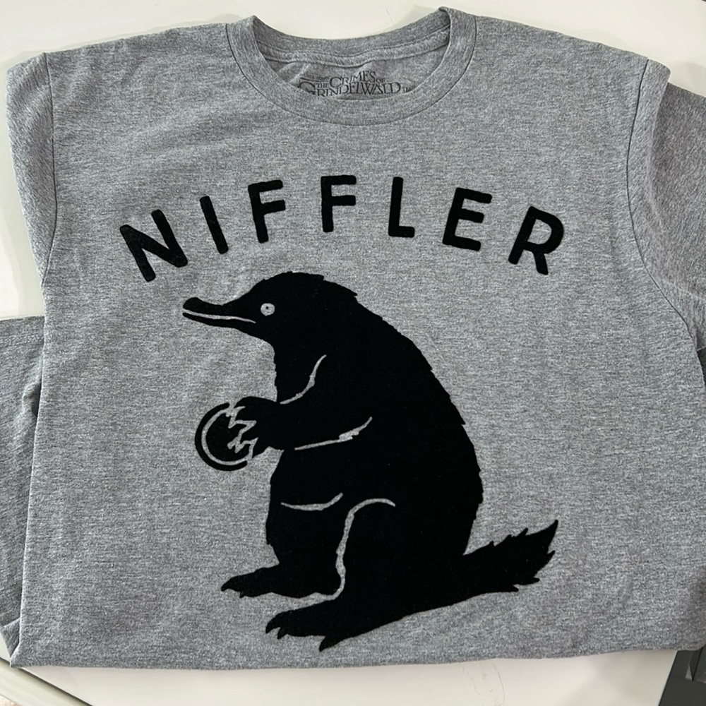 Fantastic Beasts Niffler tshirt adult Medium